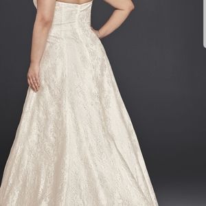 Wedding dress- plus size